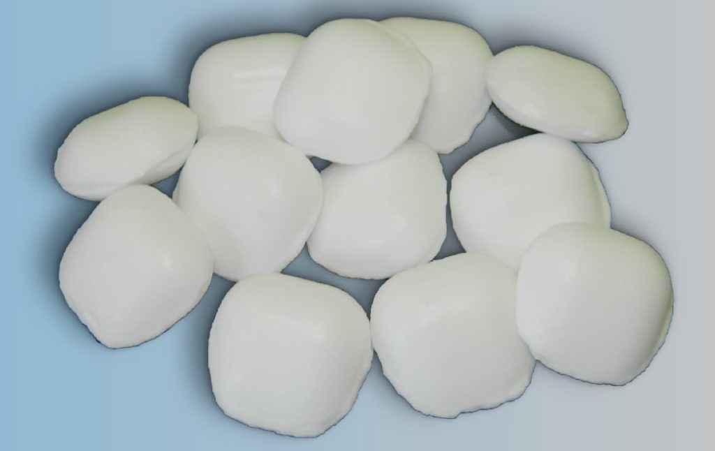 sodium cyanide used in gold extraction