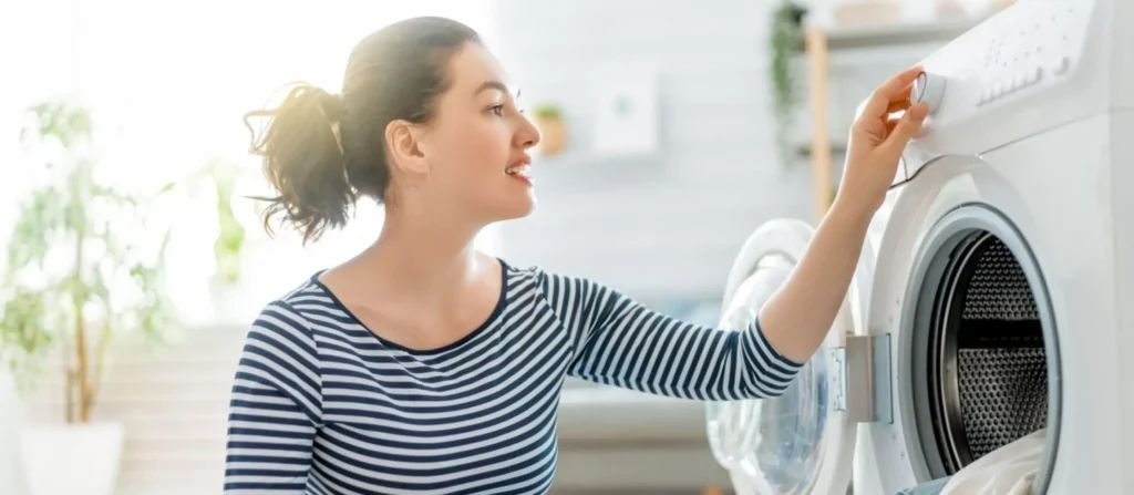 Hydrogen peroxide and baking soda cleaning ingredients